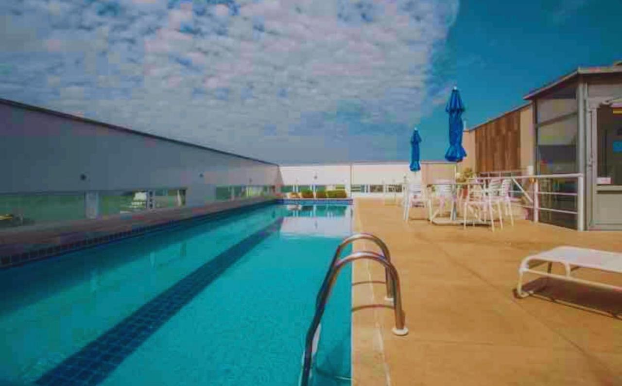 Flat Exclusivo No Hotel Ramada Macae, Smartv, Wifi 512Mbps, Piscina E Garagem Εξωτερικό φωτογραφία